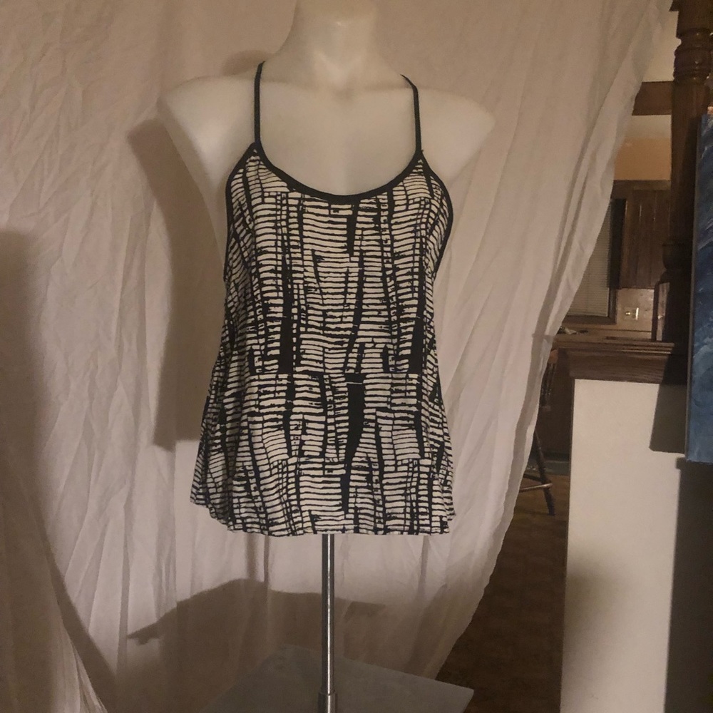 Windsor String Tank - Picture 2 of 5